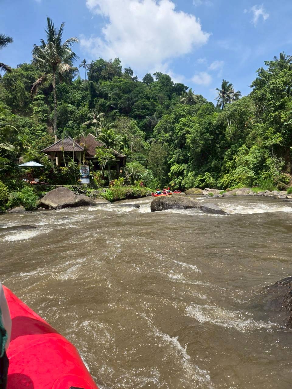 LINE_ALBUM_2025.10.23-27 バリ島社員旅行_251031_13.jpg