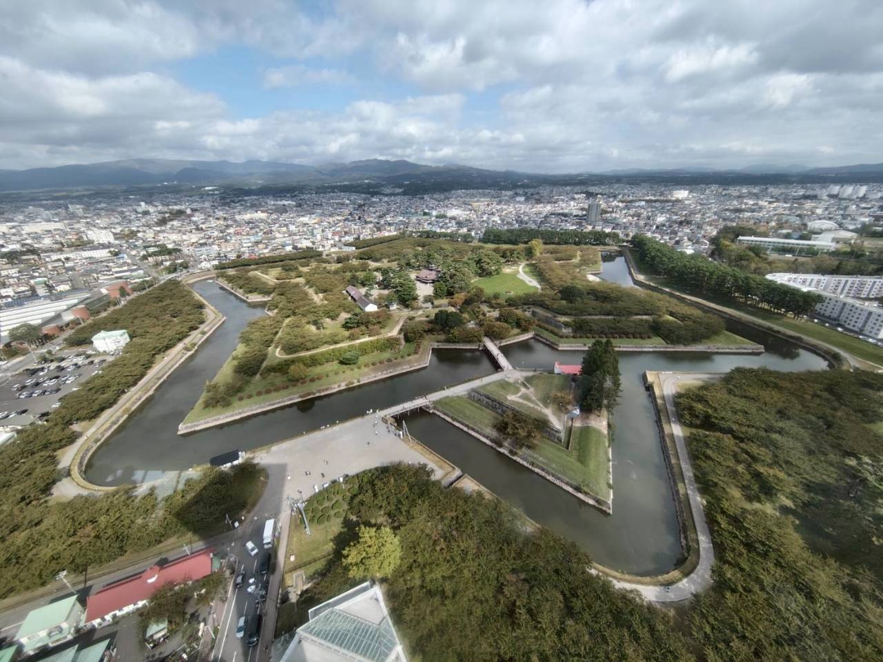 LINE_ALBUM_2025.10.13-15 北海道社員旅行_251031_3.jpg