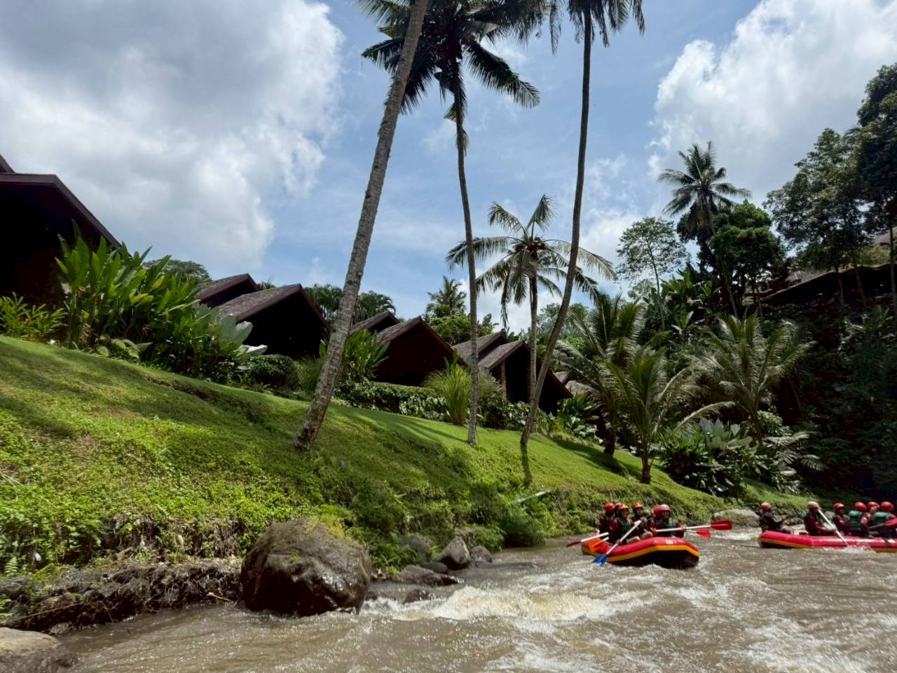 LINE_ALBUM_2025.10.23-27 バリ島社員旅行_251031_22.jpg